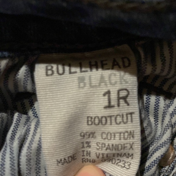 Bullhead bootcut distressed pants! - Picture 4 of 4
